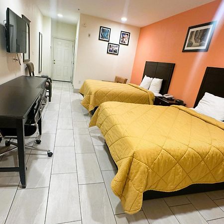 Pecan Valley Inn & Suites سان أنطونيو المظهر الخارجي الصورة